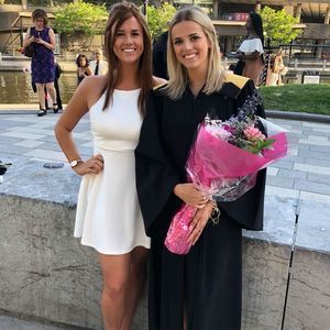 Meet your Posher, Laura